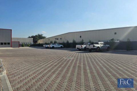 Entrepôt à Al Quoz Industrial Area, Al Quoz, Dubai, 3716 m², № 103751 - photo 8