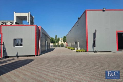 Entrepôt à Al Quoz Industrial Area, Al Quoz, Dubai, 3716 m², № 103751 - photo 7