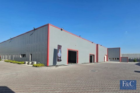 Warehouse in Al Quoz Industrial Area, Al Quoz, Dubai 3716 sq.m. № 103751