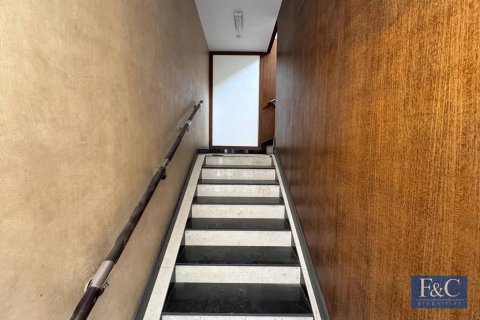 Entrepôt à Al Quoz Industrial Area, Al Quoz, Dubai, 557 m², № 103762 - photo 9