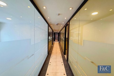 Entrepôt à Al Quoz Industrial Area, Al Quoz, Dubai, 557 m², № 103762 - photo 6