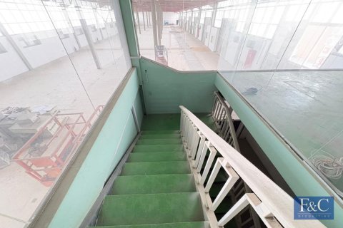 Entrepôt à Al Qusais Industrial Area, Al Qusais, Dubai, 2415 m², № 103754 - photo 15