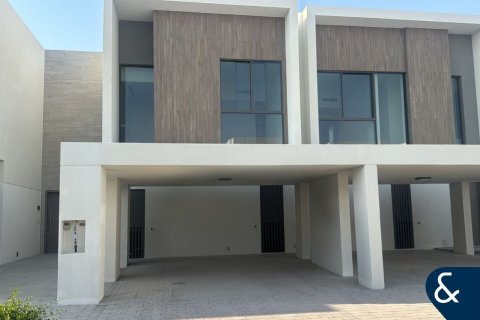 Townhouse in The Valley, Dubai 3 bedrooms, 181 sq.m. № 98775