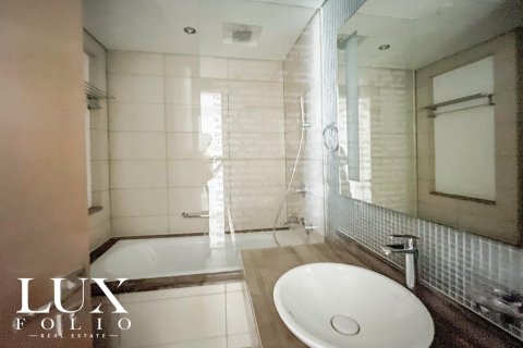 Снять в аренду квартиру в DAMAC Towers by Paramount, Бизнес-Бэй, Дубай: 2 спальни, 141м², № 46406 - фото 18