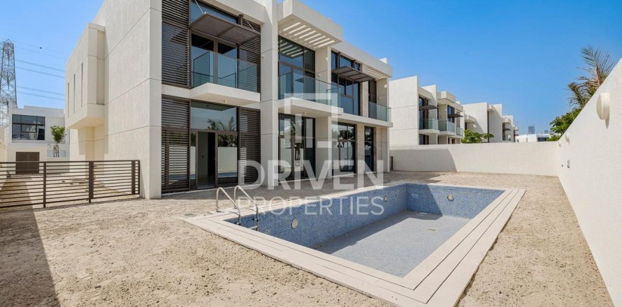 Villa in District One, Mohammed Bin Rashid City, Dubai 6 bedrooms, 900.04 sq.m. № 135777