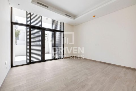 Villa in District One, Mohammed Bin Rashid City, Dubai 6 bedrooms, 900.04 sq.m. № 135777 - photo 15