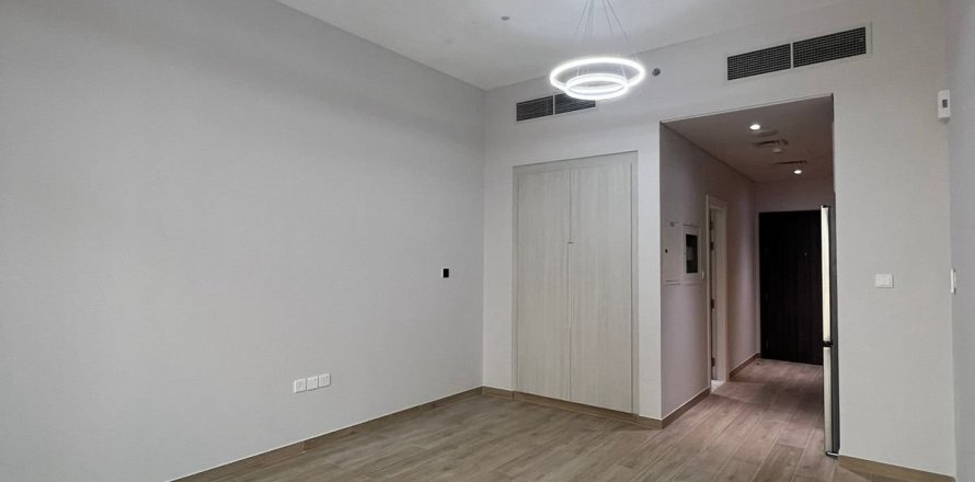 Apartment in Business Bay, Dubai studio, 37.3 sq.m. № 109503