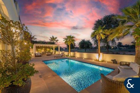 Villa in Sienna Lakes, Jumeirah Golf Estates, Dubai 4 bedrooms, 614 sq.m. № 76016 - photo 2