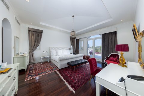Villa in Sienna Lakes, Jumeirah Golf Estates, Dubai 4 bedrooms, 614 sq.m. № 76016 - photo 17