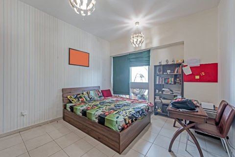 Apartamento en Executive Towers, Business Bay, Dubai, 3 dormitorios, 2197.04 m², № 780 - foto 2