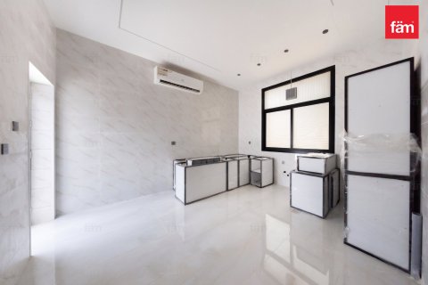 Villa en Al Barsha, Dubai, 4 dormitorios, 929 m², № 137891 - foto 14