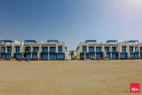 Villa in Palm Jumeirah, Dubai 5 bedrooms, 313.9 sq.m. № 111435