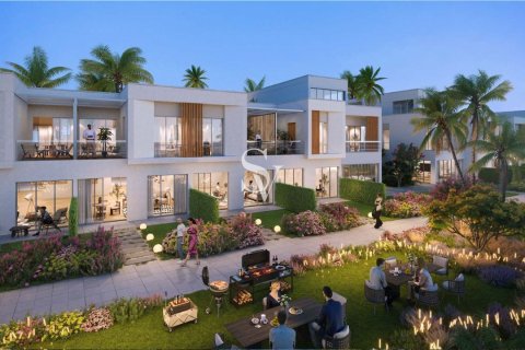 Adosado en Dubai Investment Park, Dubai, 5 dormitorios, 220 m², № 124145 - foto 9