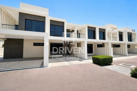 تاون هاوس في Trump Estates, داماك هيلز (أكويا باي داماك), دبي 4 غرف نوم, 180.05 م² رقم 134240 - صورة 4