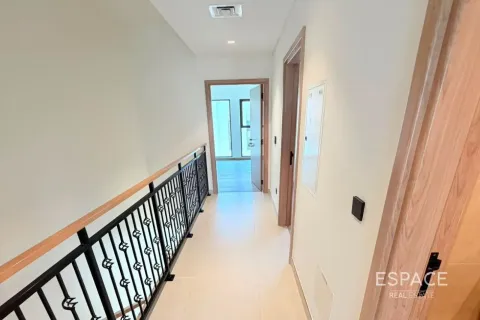 Townhouse in Damac Lagoons, Dubai 4 bedrooms, 212 sq.m. № 122320 - photo 7