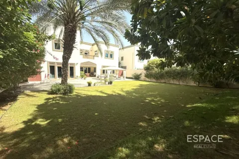 فيلا في Regional, Jumeirah Park, دبي 3 غرف نوم, 285 م² رقم 122322