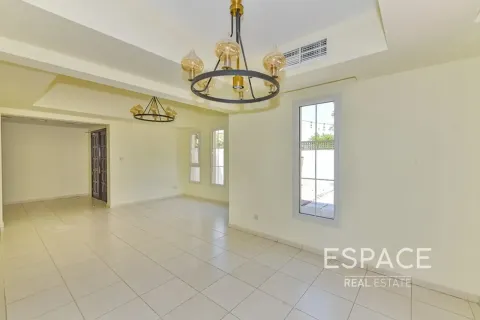 Villa à The Springs, Dubai, 3 chambres, 245 m², № 122318 - photo 15