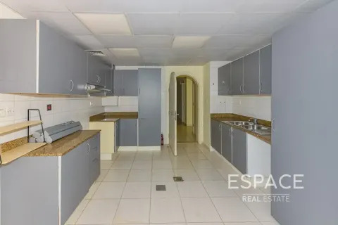 Villa à The Springs, Dubai, 3 chambres, 245 m², № 122318 - photo 13