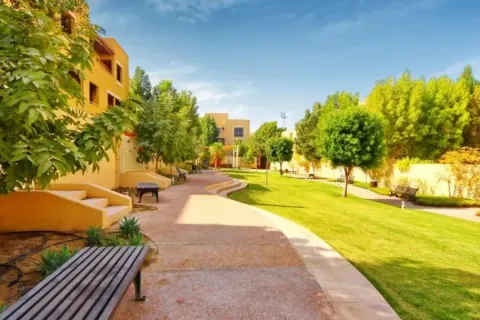 Villa à Dubai, 3 chambres, 235 m², № 112083 - photo 2