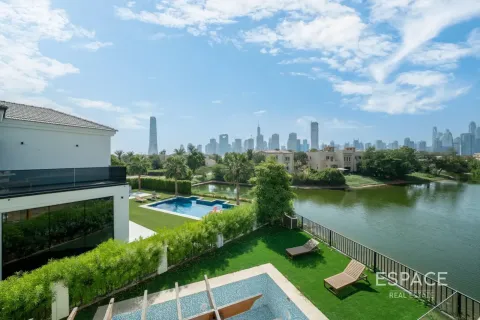 Вилла в Jumeirah Islands, Дубай, 5 спален, 520м², № 122314