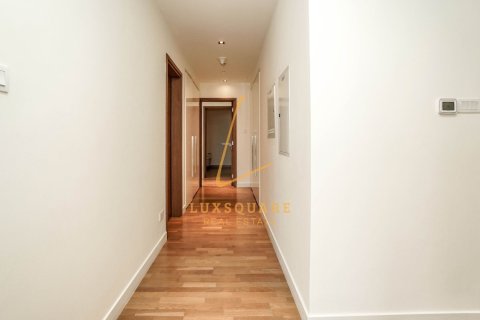 Apartment in Al Wasl, Dubai 2 bedrooms, 177 sq.m. № 139302 - photo 28