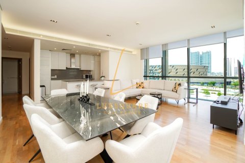 Apartment in Al Wasl, Dubai 2 bedrooms, 177 sq.m. № 139302 - photo 2