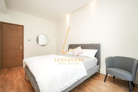 Apartment in Al Wasl, Dubai 2 bedrooms, 177 sq.m. № 139302 - photo 13