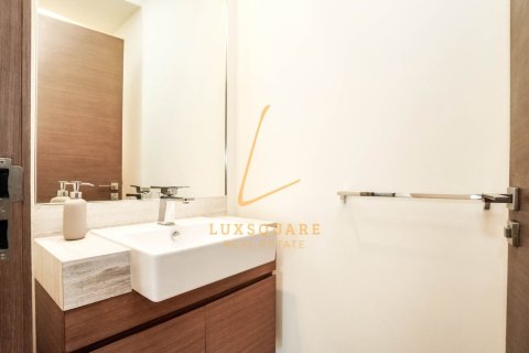 Apartment in Al Wasl, Dubai 2 bedrooms, 177 sq.m. № 139302 - photo 24