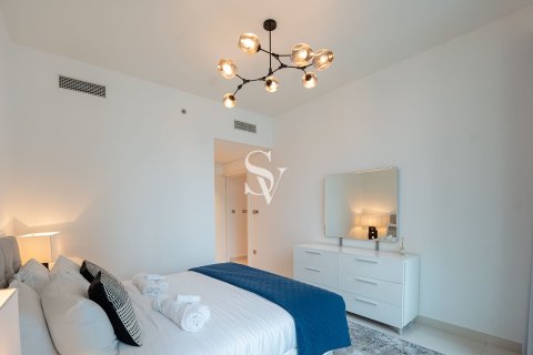 Apartment in EMAAR Beachfront, Dubai Harbour, Dubai 2 bedrooms, 106 sq.m. № 105590 - photo 6