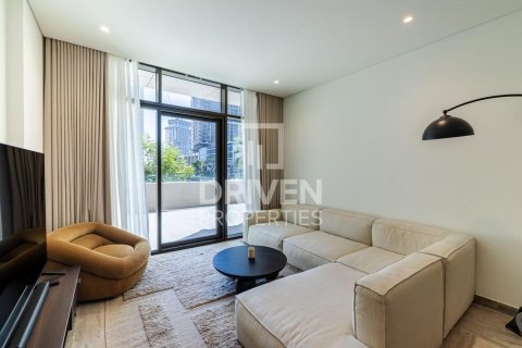 Квартира в Бизнес-Бэе, Дубай, 3 спальни, 181.16м², № 129505