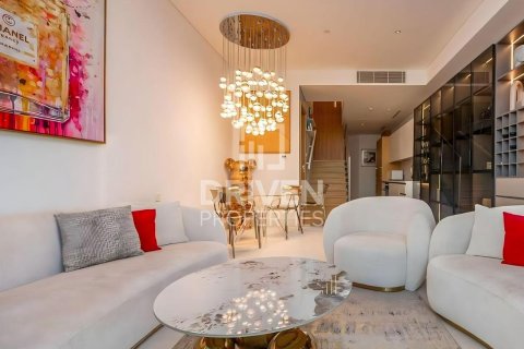 Duplex in SLS Dubai Hotel & Residences, Business Bay, Dubai 1 bedroom, 111.67 sq.m. № 129514