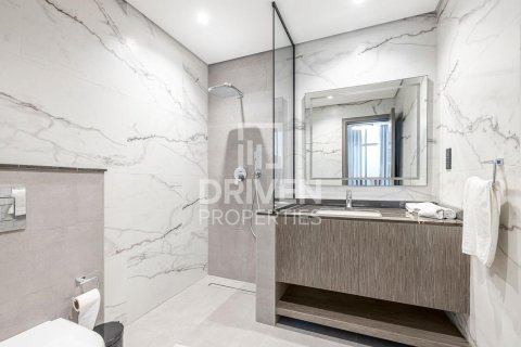 Apartment in Business Bay, Dubai 1 bedroom, 99.03 sq.m. № 140779 - photo 11