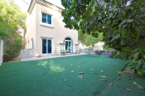 Villa in Dubai Sports City, Dubai 4 bedrooms, 350 sq.m. № 43255 - photo 22