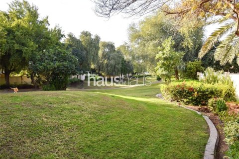 Villa in Dubai Sports City, Dubai 4 bedrooms, 350 sq.m. № 43255 - photo 21