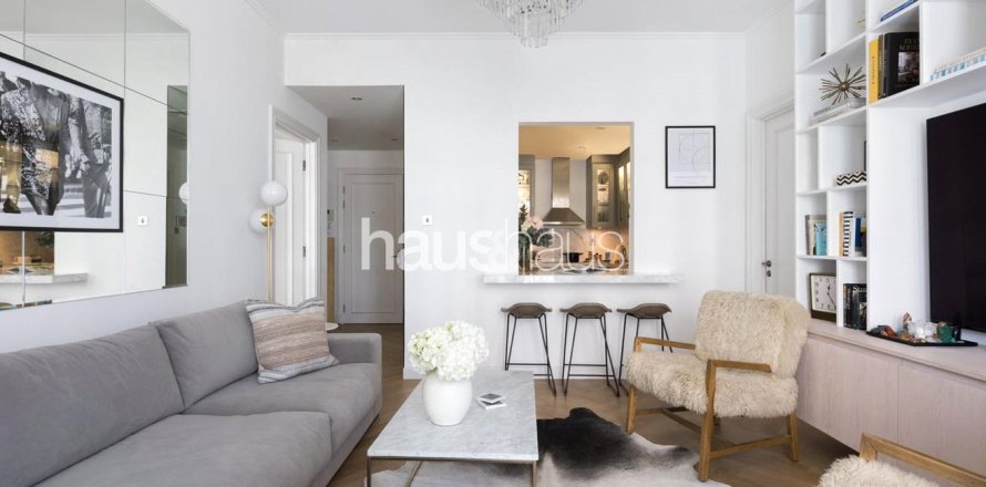 Apartment in Old Town, Dubai 2 bedrooms, 98 sq.m. № 44780