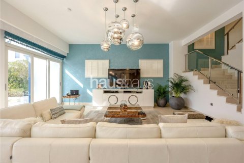Townhouse in Palm Jumeirah, Dubai 5 bedrooms, 327 sq.m. № 44770 - photo 15