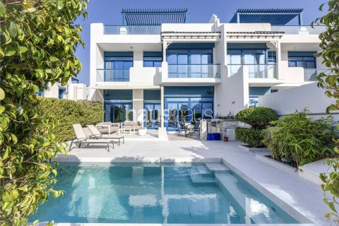 Townhouse in Palm Jumeirah, Dubai 5 bedrooms, 327 sq.m. № 44770