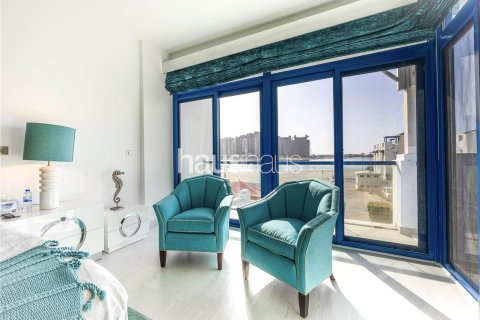 Townhouse in Palm Jumeirah, Dubai 5 bedrooms, 327 sq.m. № 44770 - photo 10