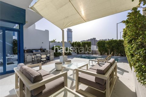 Townhouse in Palm Jumeirah, Dubai 5 bedrooms, 327 sq.m. № 44770 - photo 4
