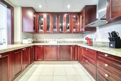 Apartment in Old Town, Dubai 1 bedroom, 94 sq.m. № 44776 - photo 4