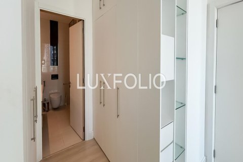 Снять в аренду квартиру в Бизнес-Бэе, Дубай: 1 спальня, 99м², № 46151 - фото 14