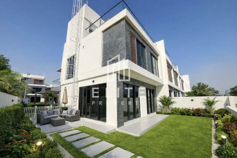 Townhouse in Silver Springs, DAMAC Hills (Akoya by DAMAC), Dubai 6 bedrooms, 340 sq.m. № 141258