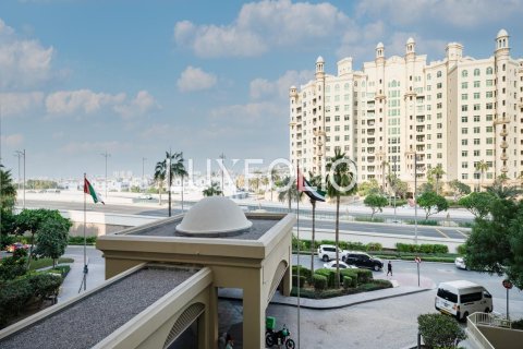 Снять в аренду квартиру в Shoreline Apartments, Пальма Джумейра, Дубай: 2 спальни, 147м², № 46288 - фото 27