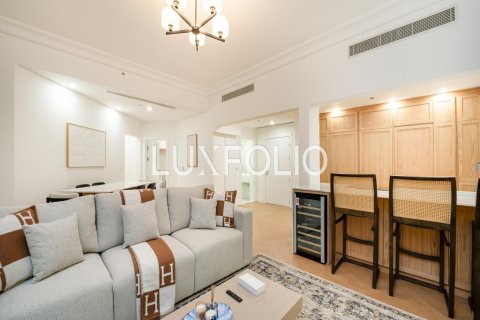Снять в аренду квартиру в Shoreline Apartments, Пальма Джумейра, Дубай: 2 спальни, 147м², № 46288 - фото 3