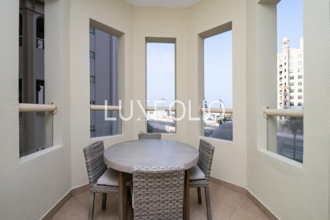 Снять в аренду квартиру в Shoreline Apartments, Пальма Джумейра, Дубай: 2 спальни, 147м², № 46288 - фото 25