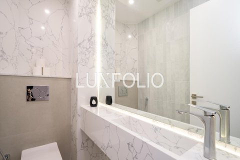 Снять в аренду квартиру в Shoreline Apartments, Пальма Джумейра, Дубай: 2 спальни, 147м², № 46288 - фото 23