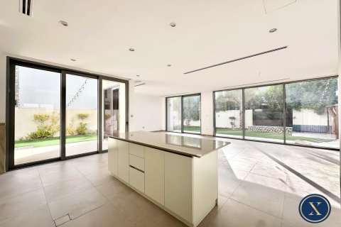 Снять в аренду виллу в Sidra Villas, Дубай Хилс Эстейт, Дубай: 4 спальни, 327м², № 46289 - фото 2