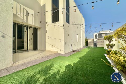 Снять в аренду виллу в Sidra Villas, Дубай Хилс Эстейт, Дубай: 4 спальни, 327м², № 46289 - фото 11