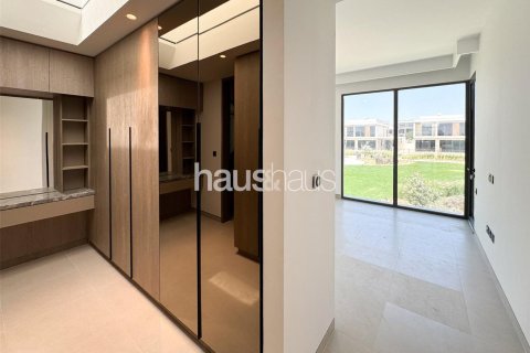 Villa in Harmony, Tilal Al Ghaf, Dubai 4 bedrooms, 432 sq.m. № 44673 - photo 16