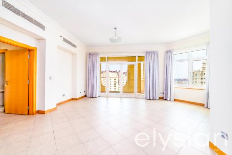 Apartment in Shoreline Apartments, Palm Jumeirah, Dubai 3 bedrooms, 206 sq.m. № 37977